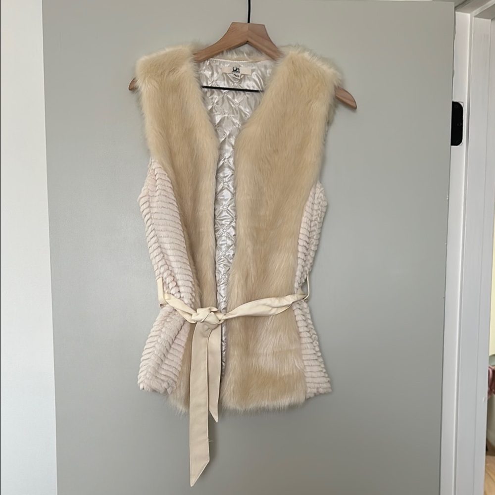 Elegant Cream Faux Fur Vest